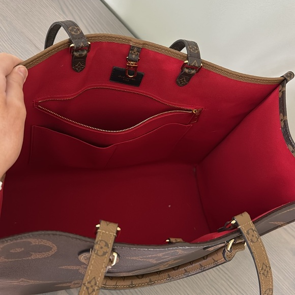 Louis Vuitton OnTheGo Reverse Monogram Tote - Picture 7 of 15